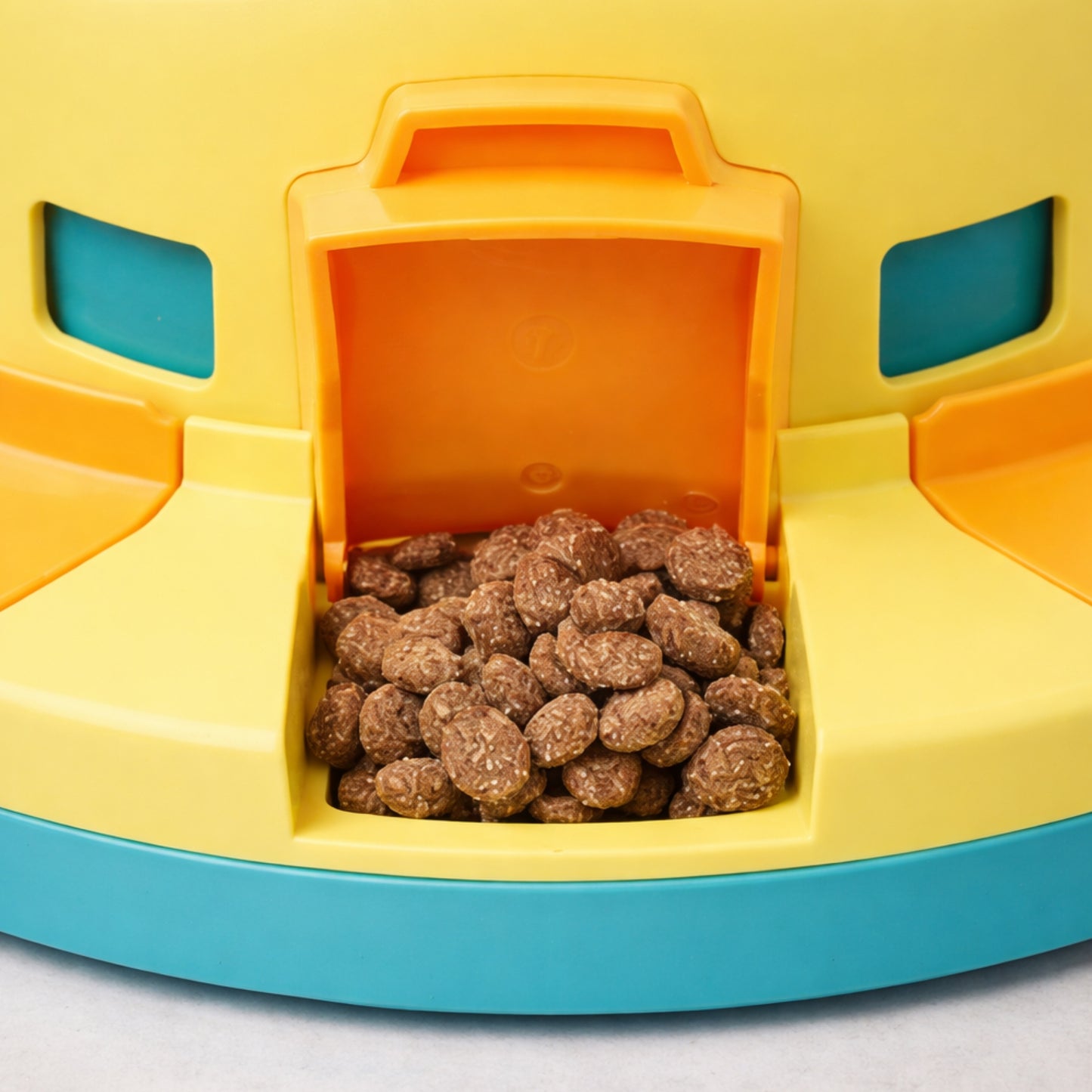 Jeu d’intelligence distributeur de croquettes