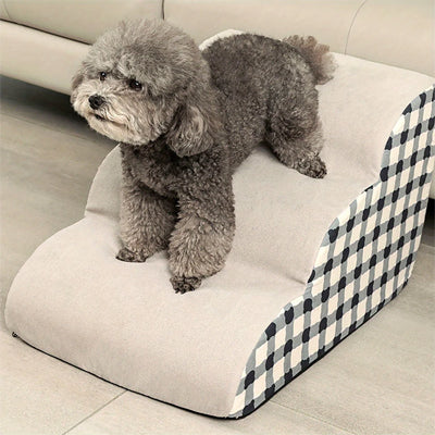 escalier pour chien carreaux ours gris blanc noir canapé
