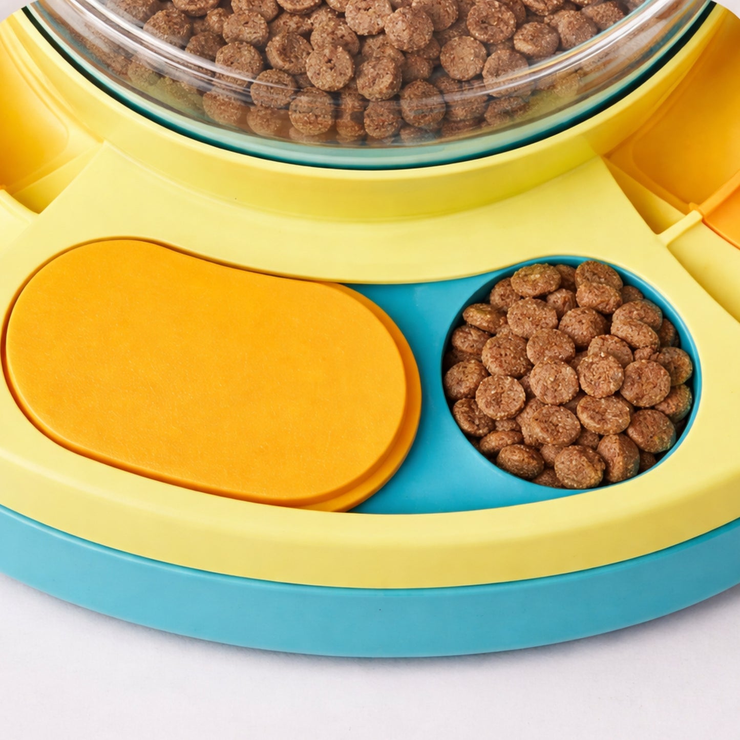 Jeu d’intelligence distributeur de croquettes
