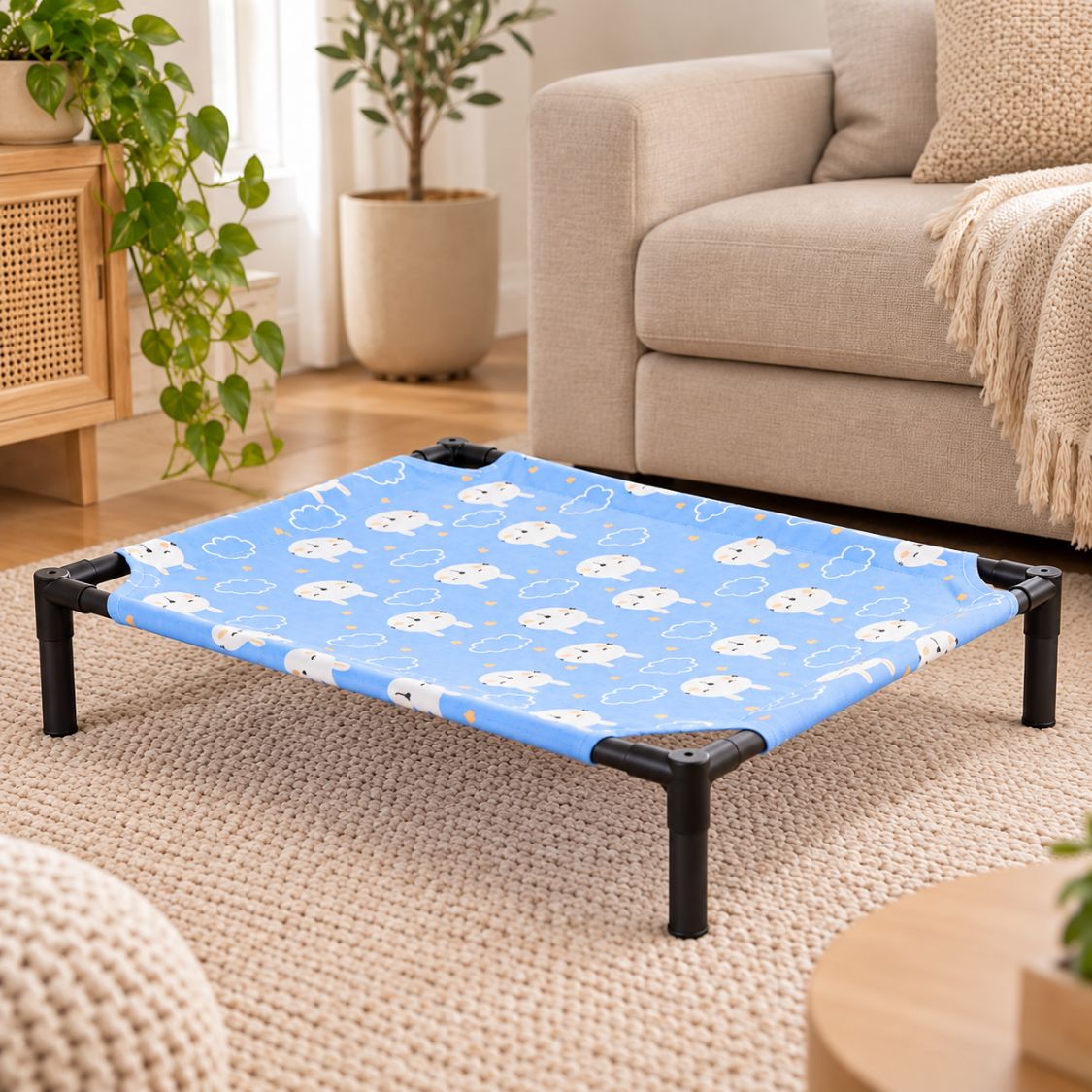 lit de camp pour chien toile bleue lapins nuages
