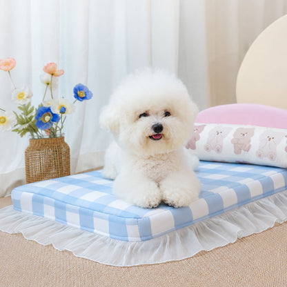 lit pour chien impermeable matelas bleu volants blancs