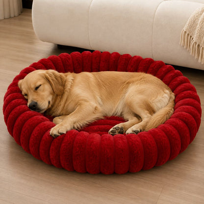 panier chien donut moelleux rouge avec chien allonge