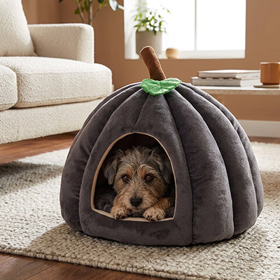 panier pour chien gris en forme de citrouille avec couchage semi fermé et coussin moelleux