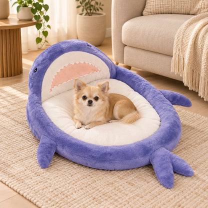 panier pour petit chien requin violet avec chien assis