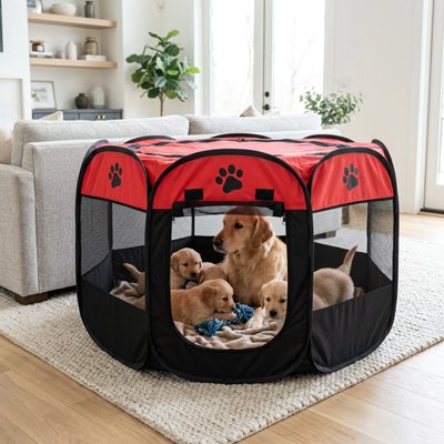 Parc pour chien rouge grand espace pour chiots