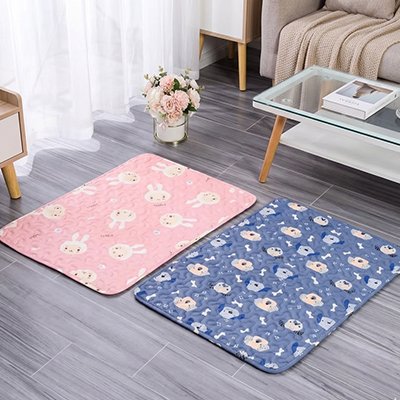 tapis chien rafraichissant motifs lapins roses et chiens bleus