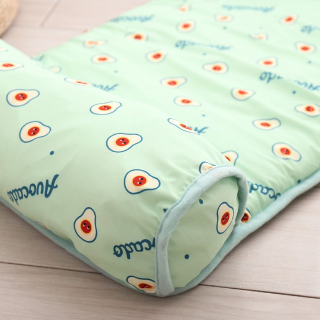 tapis rafraichissant chien motif avocat coussin intégre